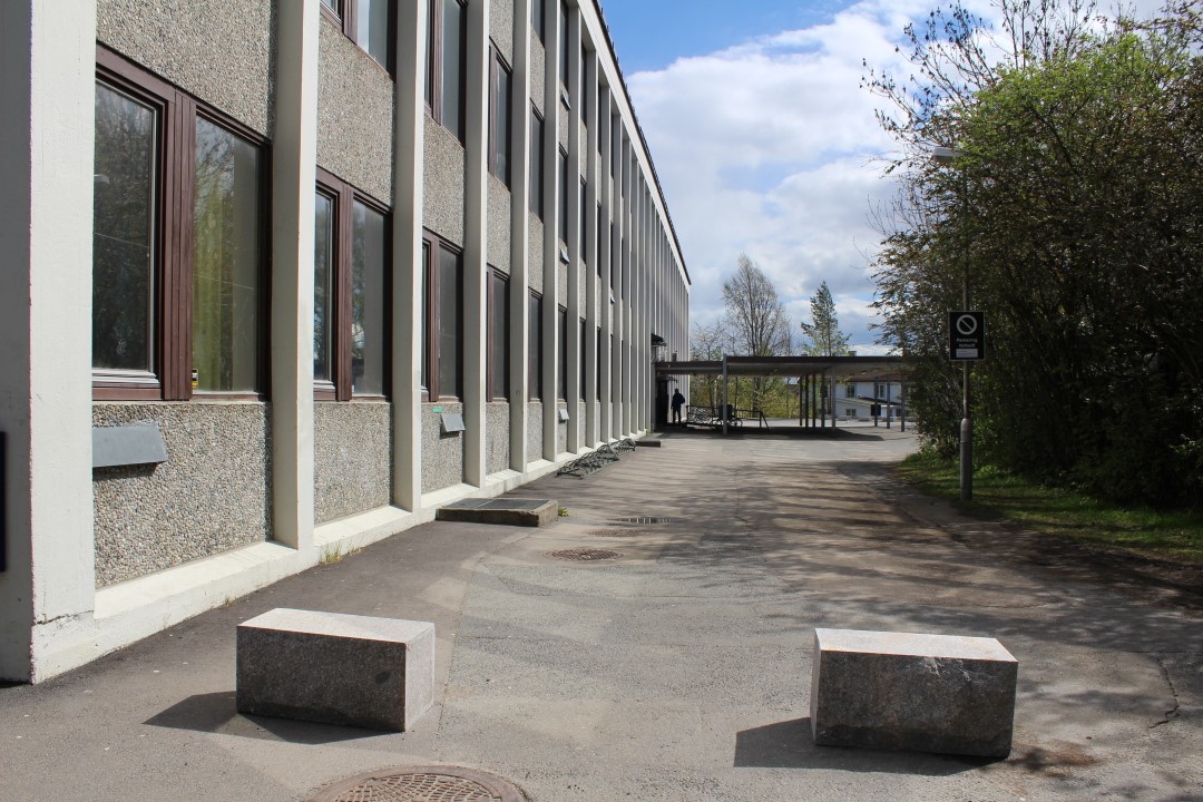 Sykkelstativet inngangspartiet